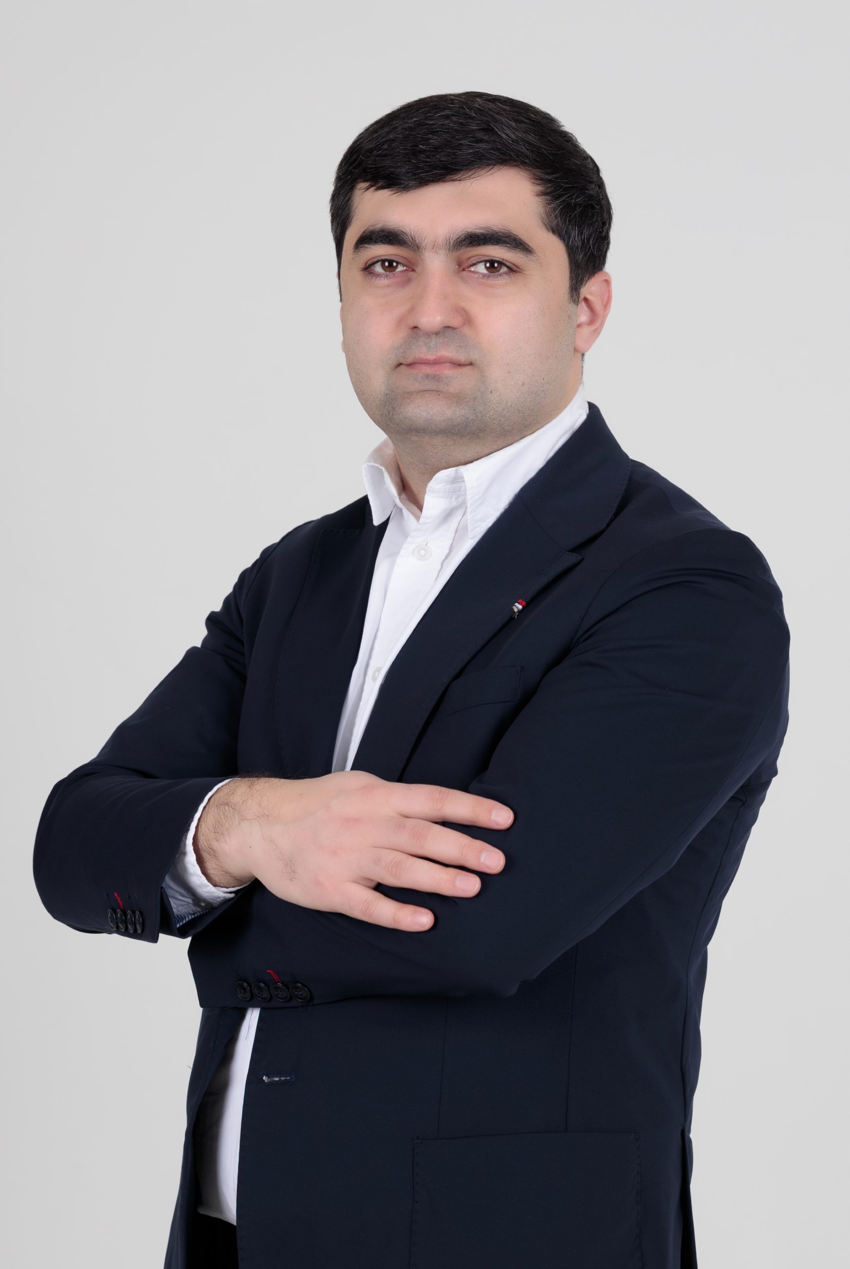 AlbertArzumanyan slider 1 scaled